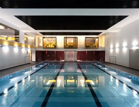 holmes place health club